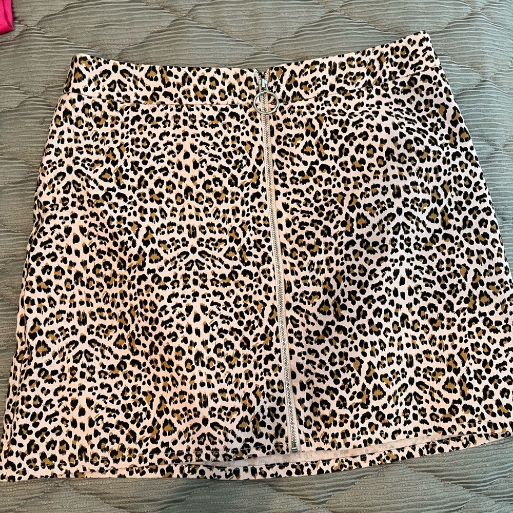 Newbury Kustom, leopard mini skirt, excellent condition